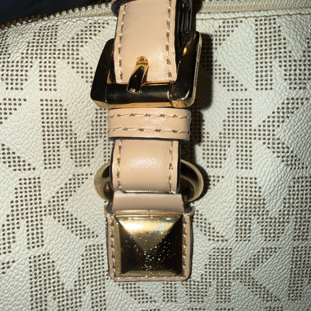 Michael Kors White Beige MK Monogram Satchel with Gold Hardware - Picture 2 of 8
